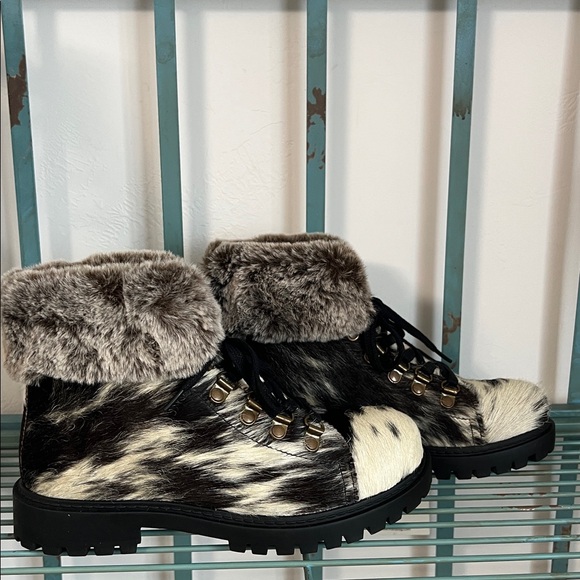 Myra Bag Shoes - Genuine Cowhide & Leather Bootie Fur combat ankle black white sz 6 new